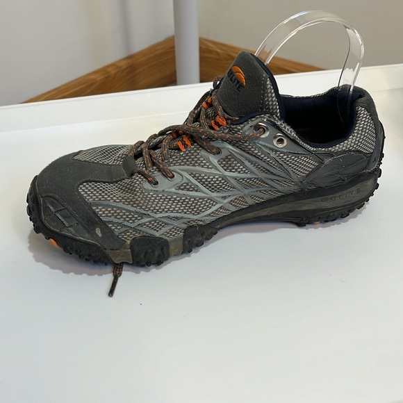 Men’s gray laced Golite rock absorber hiking shoes size 8.5 w/cruv heal support - Picture 1 of 15
